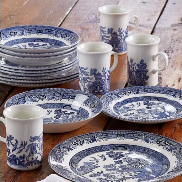 NWT Blue Willow Churchill ceramic Gravy Pitcher - Picture 14 of 14